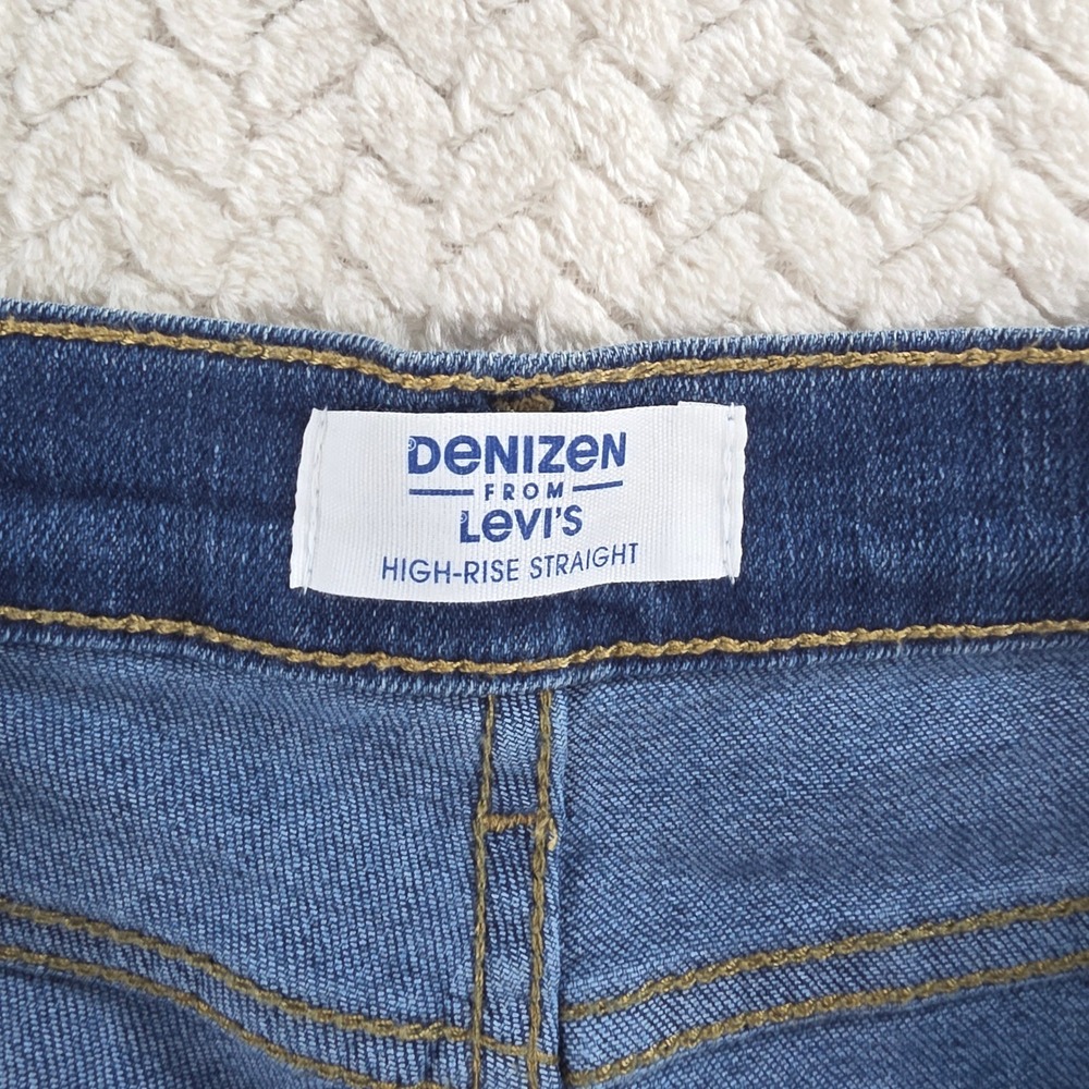 Denizen from Levi's Women 8 Blue Straight Jeans High Rise Stretch Medium Wash - Picture 2 of 11